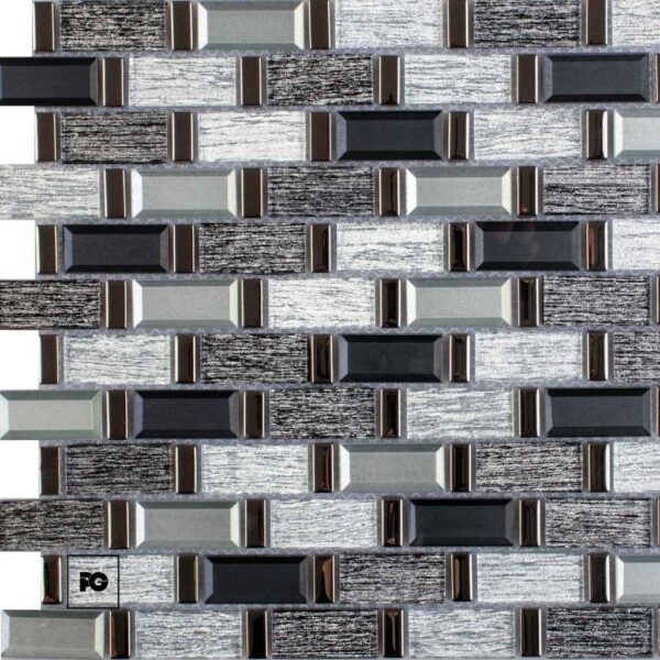 Malla30x30-turin-cenezzia-ok | Plomería García Decorative wall made of rectangular metal tiles in silver, gray, and black tones with brown accents, forming a brick-like pattern. (bottom-left shows a small fg watermark)